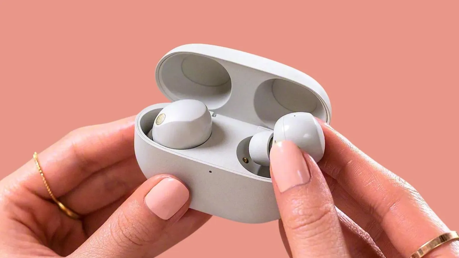 The Sony WF-1000XM6 will be released in February for US$329.99